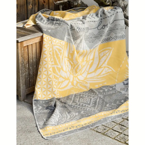 Spirit of Om Flauschige Plaid-Decke Lotus