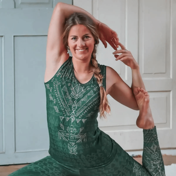 Spirit of Om Yoga-Top Buddhi smaragd