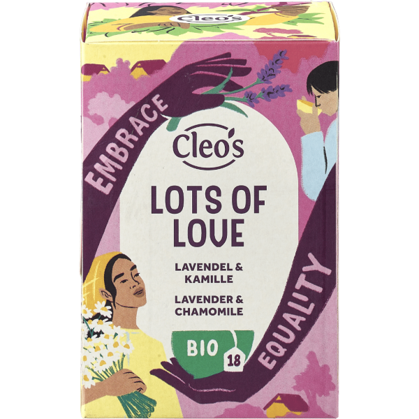 Cleo&#039;s Bio Lots of Love Tee