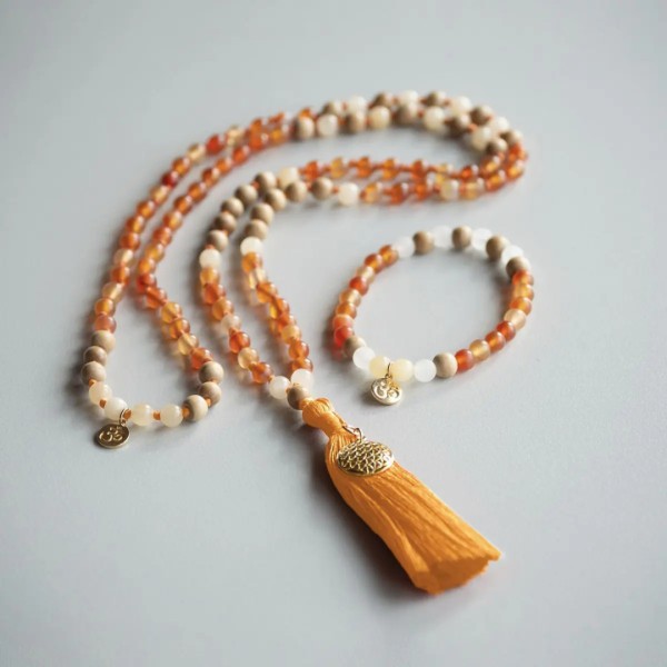 Spirit of Om Mala Carneol