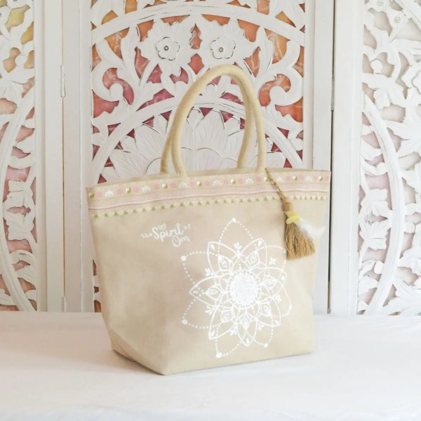 Spirit of Om Lady-Shopper